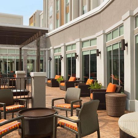 Hilton Garden Inn Houston-Baytown Exterior photo